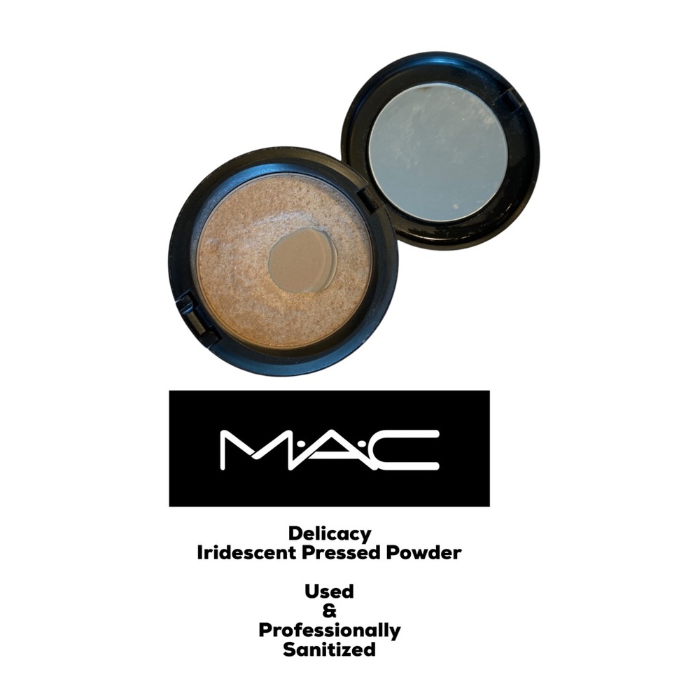👄 Delicacy Iridescent Pressed Powder - MAC 👄